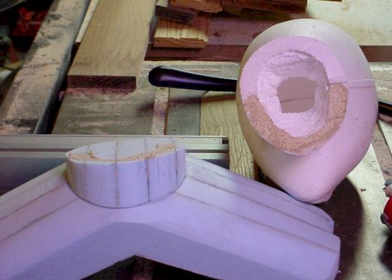 glue2.jpg (27308 bytes)