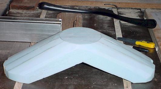 shoulders.jpg (24808 bytes)